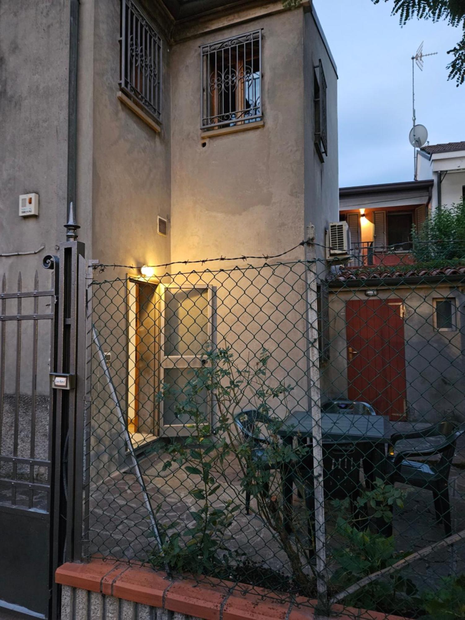 Casa Ronci - Centro Storico - Palacongressi Rimini Exterior foto